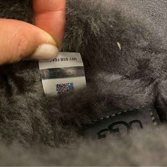 UGG | Cluggette Fur Suede Slippers In Charcoal Grey - Picture 7 of 7
